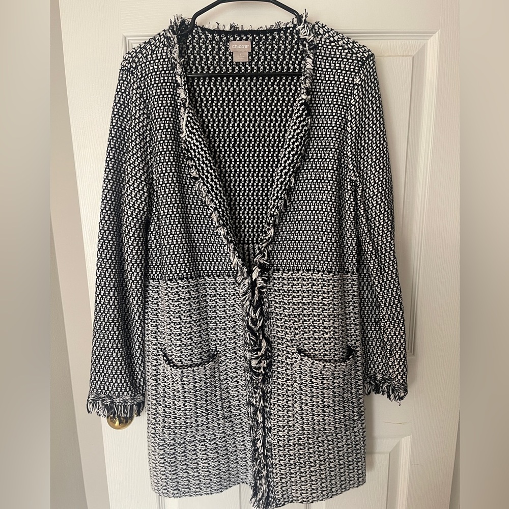 Chico’s cardigan Size 1-perfect for the holidays!